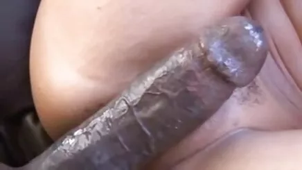 Savannah Fox ama bir BBC porno masaj lezbiyen