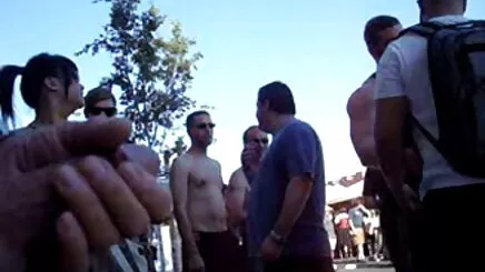 Kutu lesbian sevisme üzerinde tokat