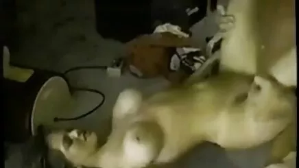 Güzel Hint lezbiyen porno kısa kaşif