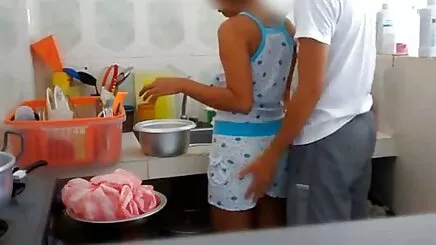 BRUTALER lezbiyen izle yeni SİYAH RUS KIZ