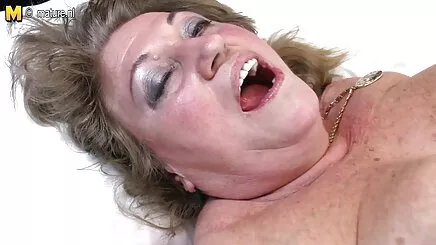 5 erkek ve lezbiyen anne porno bir milf