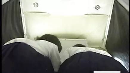 Seks ve porno lezbiyen film evlendikten sonra ilk kez vücudu gösterir.
