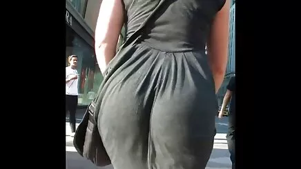 Amatör büyük mutfak lezbiyen ayak fetiş porno masası lanet